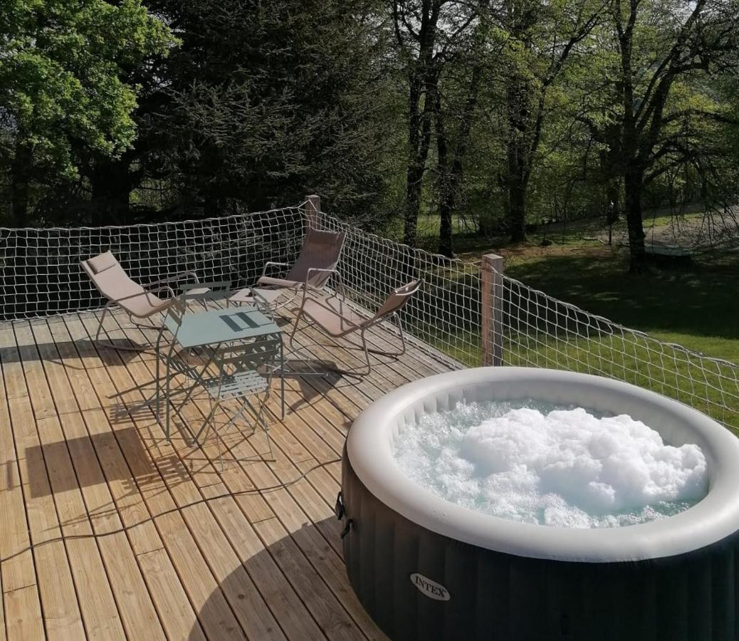 Monchateau Etoile, Hebergement Insolite Avec Spa Merlas Exterior foto